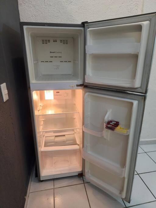 Small Studio Apt 5Min To Dt! 锡瓦塔塔内霍 外观 照片